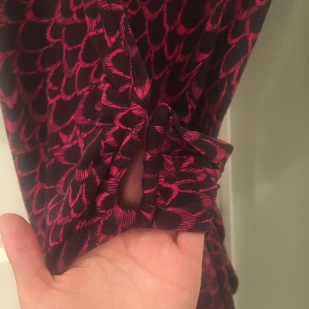 DVF Wrap Dress Size 4 - Picture 2 of 5